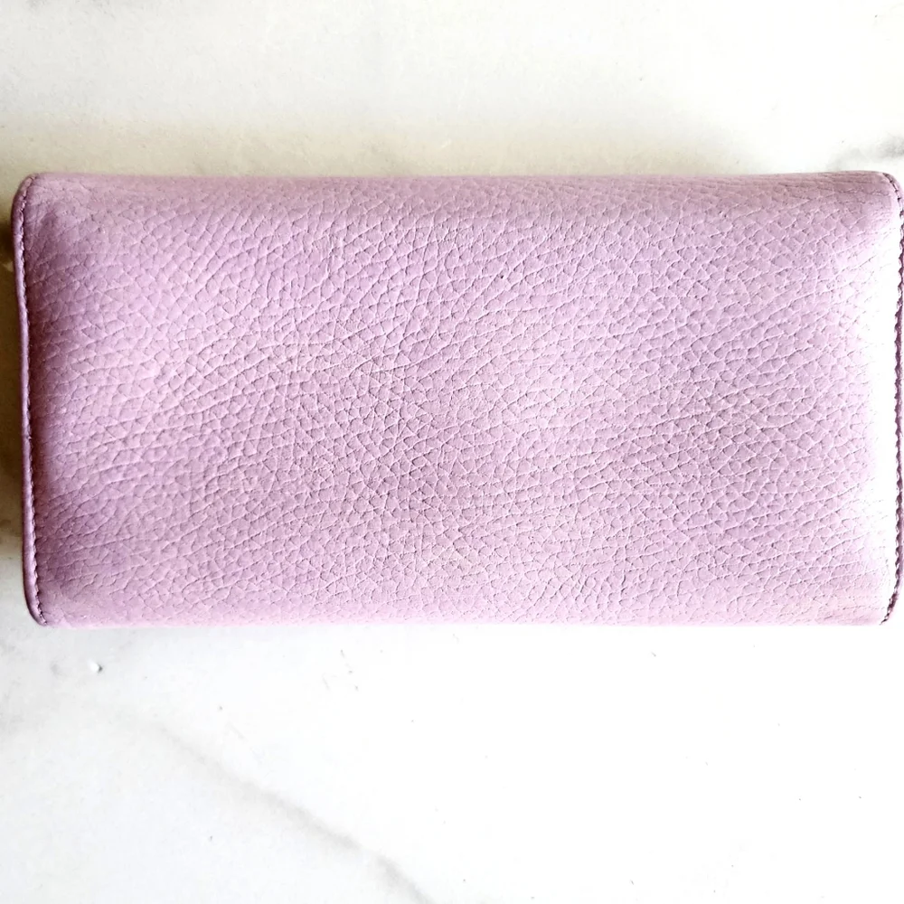 Gucci Lavendar Long Front Flap Wallet on Chain, Handpainted Flowes - Picture 5 of 13